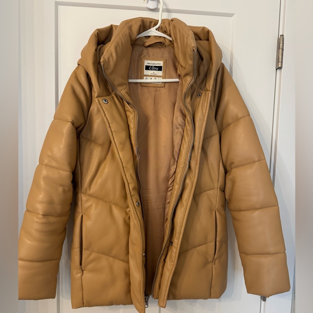 Abercrombie & Fitch Women's Camel Puffer Jacket